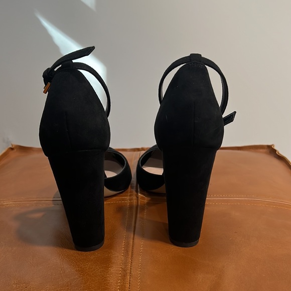 Aldo Black Block Heels - Picture 4 of 6